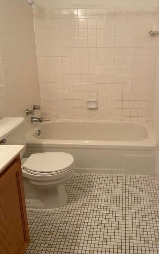 2 bedroom bathroom
